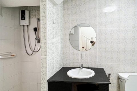 House in Suan Luang, Bangkok, Thailand 3 bedrooms № 132100 - photo 9