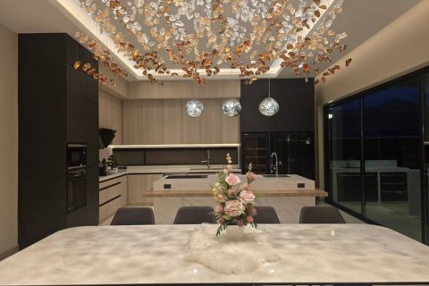 Villa in Cha-am, Thailand 4 bedrooms № 104797 - photo 10