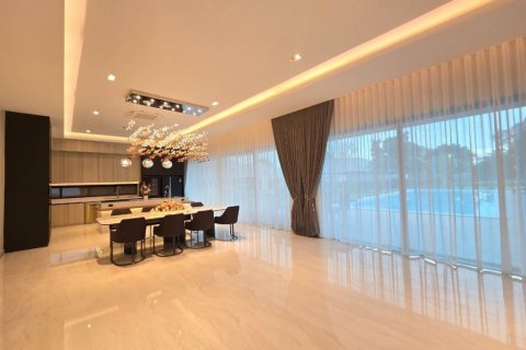 Villa in Cha-am, Thailand 4 bedrooms № 104797 - photo 7
