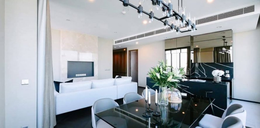 Condo in Khlong Toei, Bangkok, Thailand, 3 bedrooms № 123961