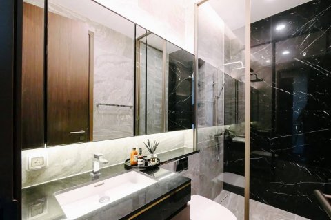 Condo in Khlong Toei, Bangkok, Thailand, 3 bedrooms  № 123961 - photo 11