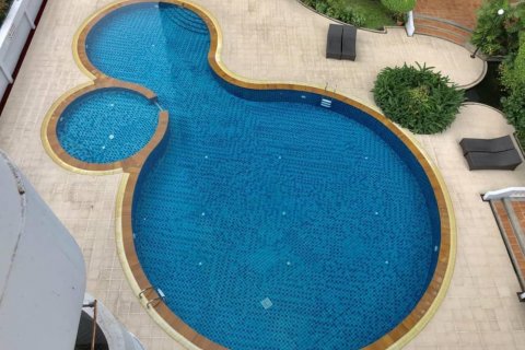 Condo à Watthana, Bangkok, Thaïlande, 4 chambres  № 123960 - photo 13