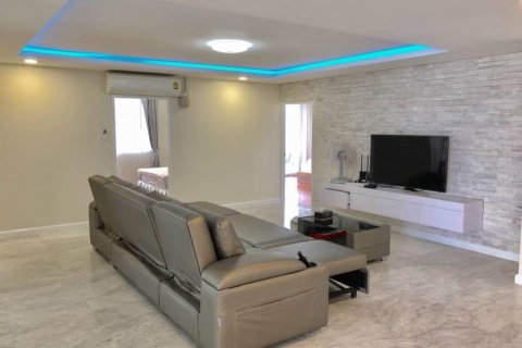 Condo à Watthana, Bangkok, Thaïlande, 4 chambres  № 123960 - photo 1