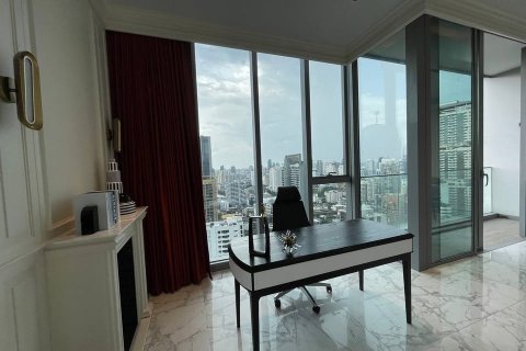 Condo in Khlong Toei, Bangkok, Thailand, 2 bedrooms  № 123964 - photo 2