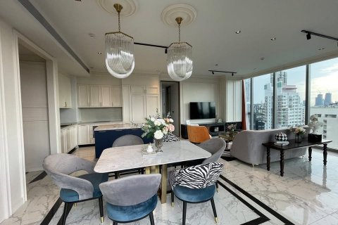 Condo in Khlong Toei, Bangkok, Thailand, 2 bedrooms  № 123964 - photo 4