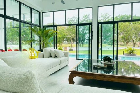 Villa à Pattaya, Thaïlande 4 chambres № 124396 - photo 3