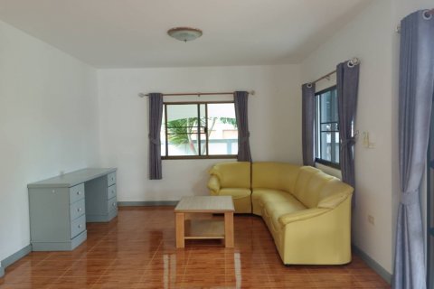 Дом в Паттайе, Таиланд с 4 спальнями  № 125617 - фото 5