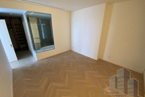 Condo in Sathon, Bangkok, Thailand, 2 bedrooms  № 123911 - photo 6