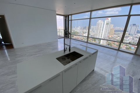 Condo in Sathon, Bangkok, Thailand, 2 bedrooms  № 123911 - photo 3