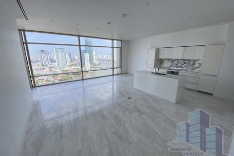 Condo in Sathon, Bangkok, Thailand, 2 bedrooms  № 123911 - photo 1