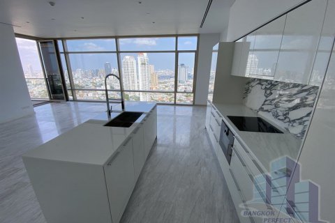 Condo in Sathon, Bangkok, Thailand, 2 bedrooms  № 123911 - photo 11