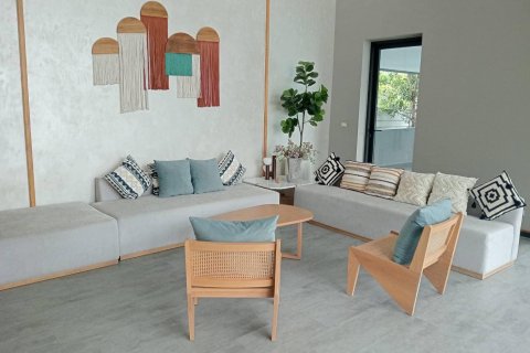 Condo in Samut Prakan, Thailand, 4 bedrooms  № 123913 - photo 22