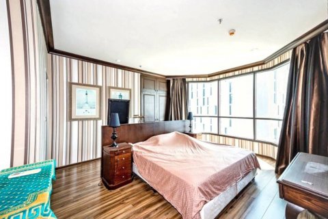 Condo in Bangkok, Thailand, 2 bedrooms  № 132985 - photo 7