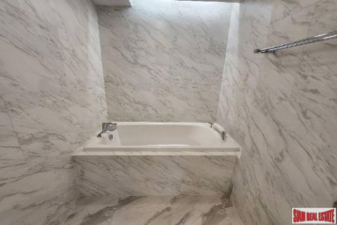 Квартира в Бангкоке, Таиланд с 2 спальнями  № 125656 - фото 17