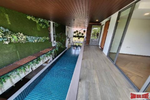 Квартира в Бангкоке, Таиланд с 2 спальнями  № 125656 - фото 22