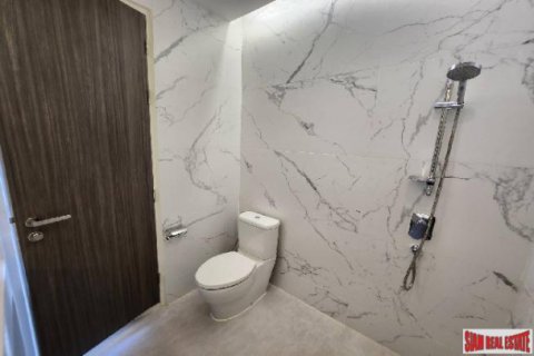 Квартира в Бангкоке, Таиланд с 2 спальнями № 125655 - фото 12