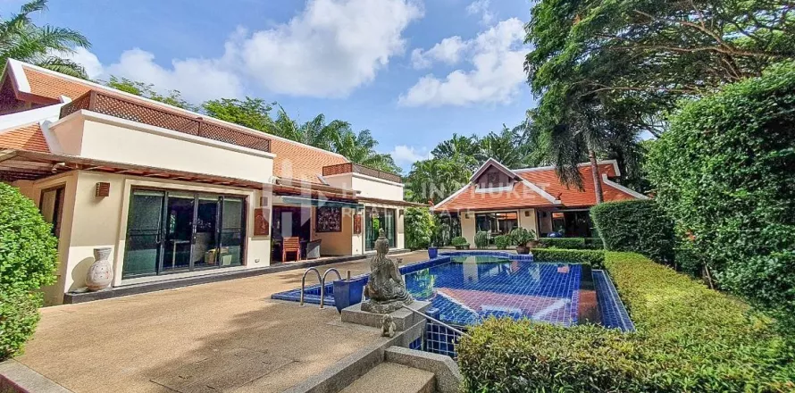 House on Nai Harn Beach, Thailand 4 bedrooms № 131267