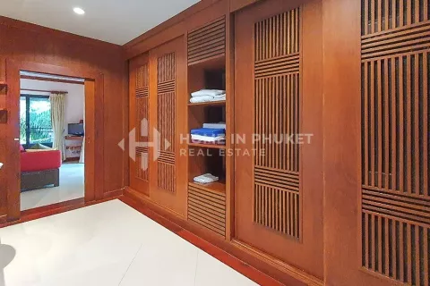 House on Nai Harn Beach, Thailand 4 bedrooms № 131267 - photo 14