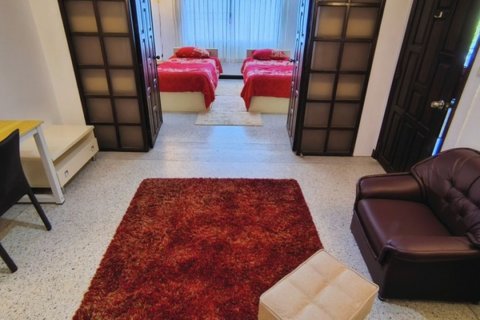 Condo in Pattaya, Thailand, 2 bedrooms  № 119663 - photo 17
