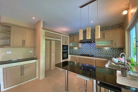 House in Hua Hin, Thailand 3 bedrooms № 125158 - photo 11