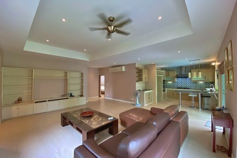 House in Hua Hin, Thailand 3 bedrooms № 125158 - photo 8