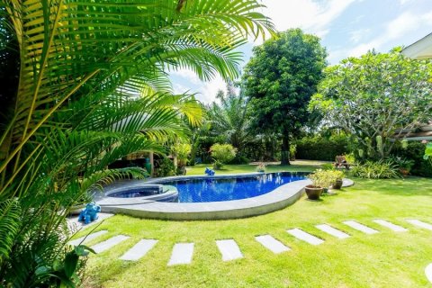 House in Hua Hin, Thailand 3 bedrooms № 125158 - photo 2