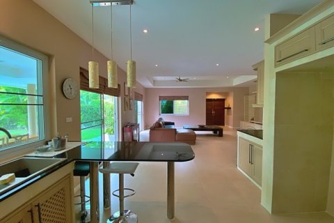 House in Hua Hin, Thailand 3 bedrooms № 125158 - photo 13