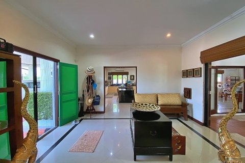 House in Hua Hin, Thailand 4 bedrooms № 125161 - photo 12