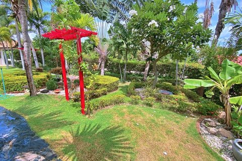 House in Hua Hin, Thailand 3 bedrooms № 125156 - photo 13