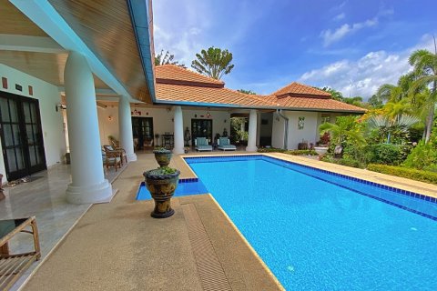 House in Hua Hin, Thailand 3 bedrooms № 125156 - photo 2