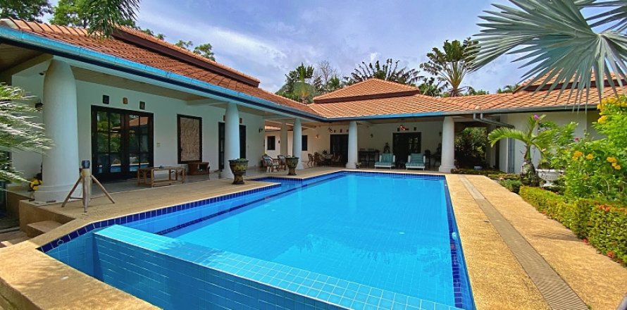 House in Hua Hin, Thailand 3 bedrooms № 125156