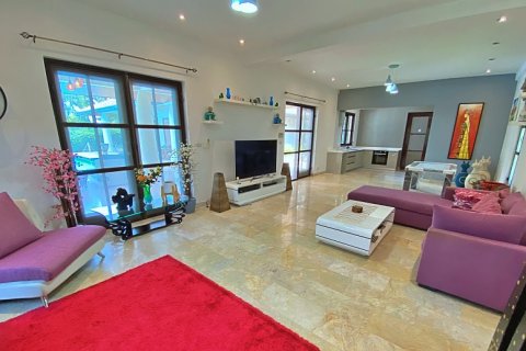 House in Hua Hin, Thailand 3 bedrooms № 125156 - photo 10