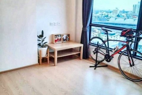 Кондоминиум с 2 спальнями в Суан Луанге, Бангкок, Таиланд № 132810 - фото 3