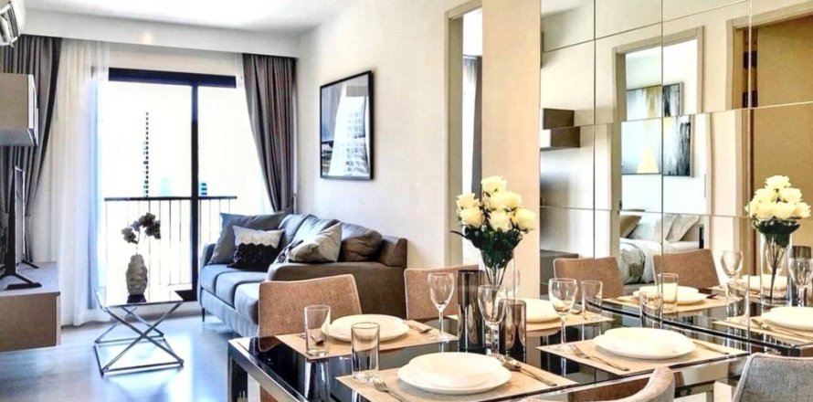 Кондоминиум с 2 спальнями в Бангкапи, Бангкок, Таиланд № 132811