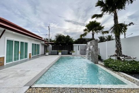 Villa à Bang Tao, Thaïlande 4 chambres № 132809 - photo 1