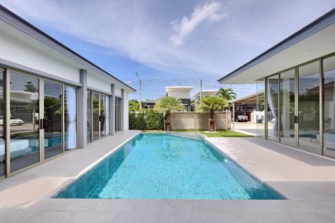 Вилла в Хуа Хине, Таиланд с 4 спальнями  № 132807 - фото 7