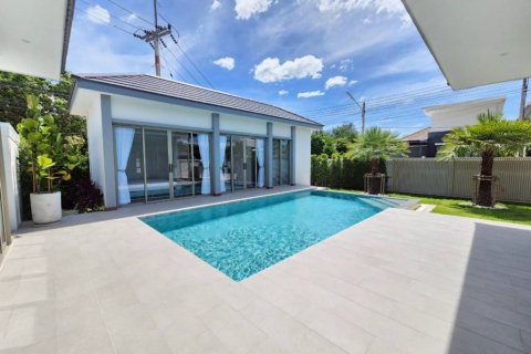 Вилла в Хуа Хине, Таиланд с 4 спальнями  № 132807 - фото 6