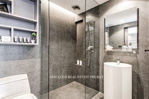 Condo in Kamala, Thailand, 1 bedroom  № 124235 - photo 3