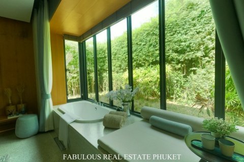 Condo in Kamala, Thailand, 1 bedroom  № 124232 - photo 14