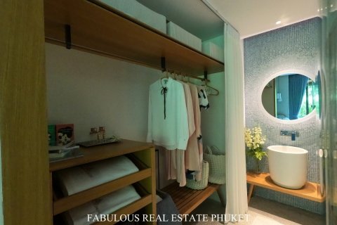 Condo in Kamala, Thailand, 1 bedroom  № 124232 - photo 12