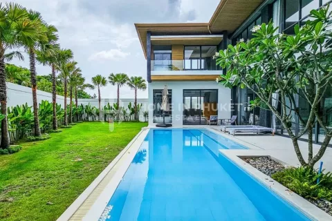 Maison à Phuket, Thaïlande 5 chambres № 131630 - photo 1