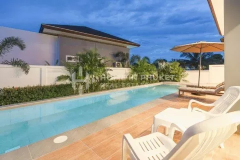 Maison à Phuket, Thaïlande 3 chambres № 131631 - photo 1