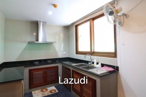House in Chiang Mai, Thailand 4 bedrooms № 121691 - photo 8