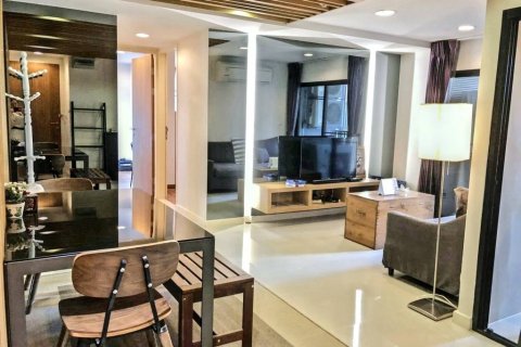 Condo à Phra Khanong, Bangkok, Thaïlande, 2 chambres  № 116163 - photo 4