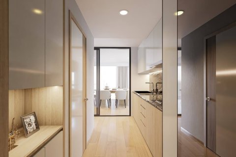 Condo in Huai Khwang, Bangkok, Thailand, 3 bedrooms  № 124060 - photo 12