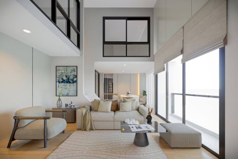 Condo in Huai Khwang, Bangkok, Thailand, 3 bedrooms  № 124060 - photo 1