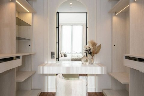 Condo in Pathum Wan, Bangkok, Thailand, 3 bedrooms № 124061 - photo 8