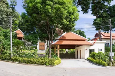 Villa in Phuket, Thailand 3 bedrooms № 124063 - photo 18