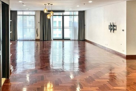 Кондоминиум с 3 спальнями в Бангкоке, Таиланд № 133033 - фото 2