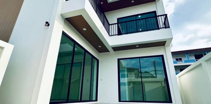 Villa à Wichit, Thaïlande 3 chambres № 133031